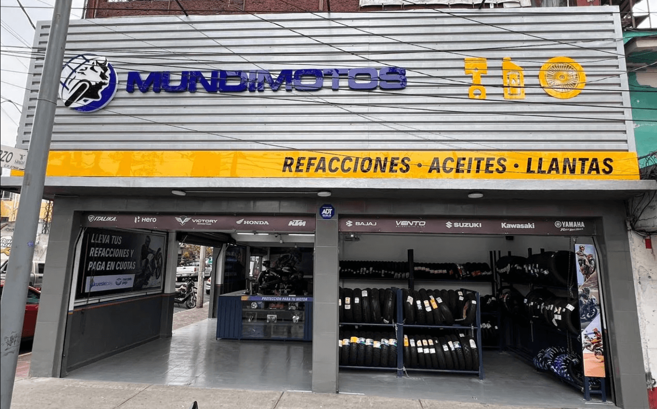 Visita a Mundimotos Albino Corzo